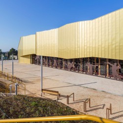 Gymnase La fare les Oliviers